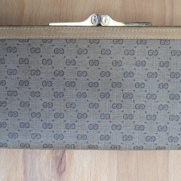 GUCCI Vintage GG Supreme Monogram Purse Crossbody & Wallet Brown Leather Bag - Picture 10 of 16